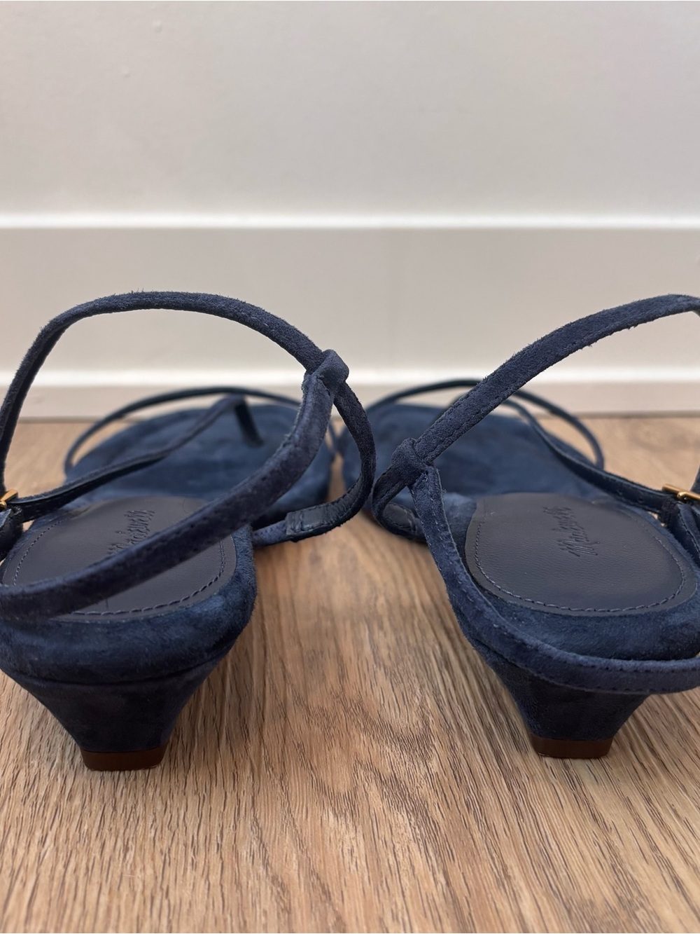 Madewell Women’s The Maycie Asymmetric T-Strap Sandal Suede Blue Size 7.5 NU745 - Picture 4 of 8